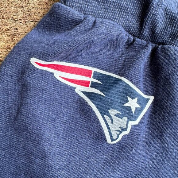 New England Patriots Women's Lounge Shorts - Size M - Cozy Cotton Blend Gray - Picture 6 of 9
